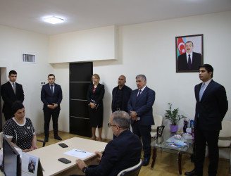 Rayon İcra Hakimiyyətinin başçısı Vətən müharibəsi şəhidi Məmmədzadə Əli Turan oğlunun ailə üzvləri ilə görüş keçirmişdir