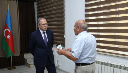 Rayon İcra Hakimiyyətinin başçısı sakinlərlə səyyar görüş keçirmişdir