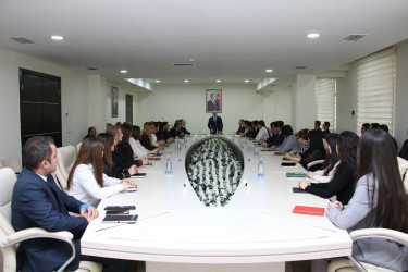 Səbail Rayon İcra Hakimiyyətində 31 dekabr - Dünya Azərbaycanlılarının Həmrəylik Günü və Yeni il münasibəti ilə tədbir keçirilmişdir