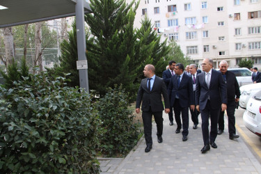 Rayon İcra Hakimiyyətinin başçısı “Bizim həyət" layihəsi çərçivəsində yenilənən həyətə baxış keçirib
