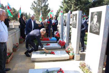 Səbail rayonunda Anım Günü ilə əlaqədar şəhidlərin məzarları ziyarət olundu