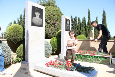Səbail rayonunda Anım Günü ilə əlaqədar şəhidlərin məzarları ziyarət olundu