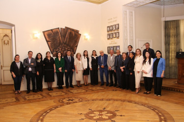 Səbaildə 27 Sentyabr – Şəhidlərimizin irsi: “Qəhrəmanlığın unudulmaz xatirəsi” mövzusunda dəyirmi masa təşkil olunmuşdur