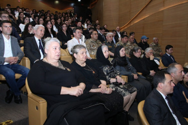 Beynəlxalq Muğam Mərkəzində Ümummilli Lider Heydər Əliyevin anadan olmasının 103-cü ildönümünə həsr olunmuş tədbir keçirilmişdir