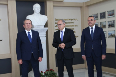 Səbail rayonunda 1 oktyabr - Prokurorluq işçilərinin peşə bayramı qeyd olunub