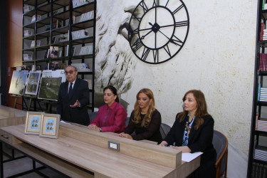 Səbail rayonunda “Poçt markalarında şəhərimizin siması” mövzusunda tələbələrlə görüş keçirilmişdir