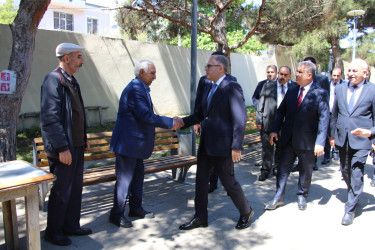 Badamdar qəsəbəsi Heydər Əliyev parkında sakinlərlə görüş keçirilmişdir