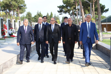 27 sentyabr - Anım Gününün ildönümü ilə əlaqədar Hərbi Memorial Məzarlıq ziyarət olundu