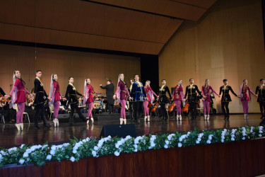 28 May – Müstəqillik Günü münasibətilə təntənəli konsert proqramı keçirilib