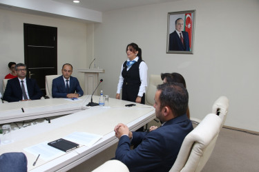 Səbail rayonunda qəbul imtahanlarında yüksək nəticə göstərən məzunlarla görüş keçirilmişdir