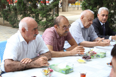 Badamdar qəsəbəsi Heydər Əliyev parkında sakinlərlə görüş keçirilmişdir