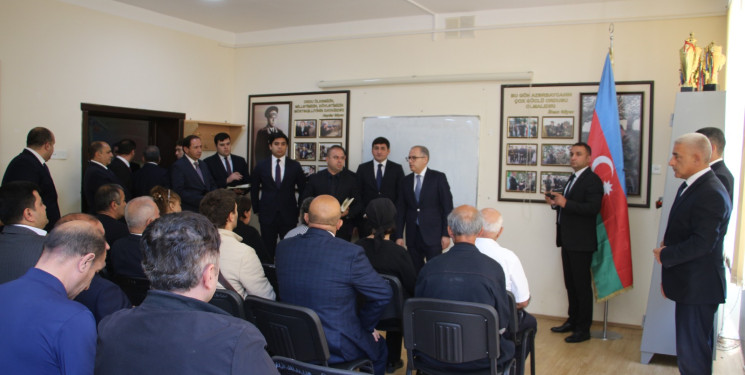 Rayon İcra Hakimiyyətinin başçısı Badamdar qəsəbəsində sakinlərlə səyyar görüş keçirmişdir