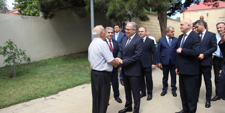 Badamdar qəsəbəsi Heydər Əliyev parkında sakinlərlə görüş keçirilmişdir