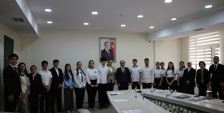 Səbail rayonunda “Heydər Əliyev və Azərbaycan tarixi” mövzusunda elmi-praktik konfrans üçün elan edilmiş referat-yazı müsabiqəsinin yekun mərhələsi keçirilmişdir