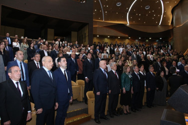 Beynəlxalq Muğam Mərkəzində Ümummilli Lider Heydər Əliyevin anadan olmasının 103-cü ildönümünə həsr olunmuş tədbir keçirilmişdir