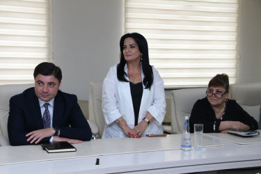 Rayon İcra Hakimiyyətinin başçısı Vuqar Zeynalov RİHBA-nın əməkdaşı Yeganə Məmmədovanı yubileyi münasibətilə təbrik etmişdir