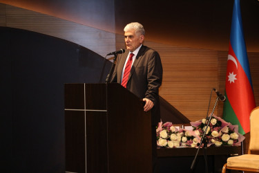 Beynəlxalq Muğam Mərkəzində Ümummilli Lider Heydər Əliyevin anadan olmasının 103-cü ildönümünə həsr olunmuş tədbir keçirilmişdir