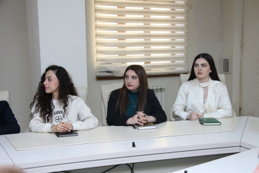 Yeni Azərbaycan Partiyası Səbail rayon təşkilatının yaranmasının 33 illiyi münasibətilə tədbir keçirilib
