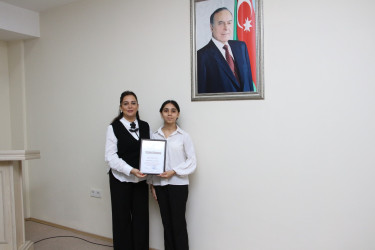 Səbaildə “Uşaqların hüquqları və məsuliyyətləri” mövzusunda keçirilən sorğuda yüksək nəticə göstərmiş şagirdlər ilə görüş keçirilmişdir