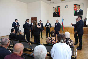 Rayon İcra Hakimiyyətinin başçısı Badamdar qəsəbəsində sakinlərlə səyyar görüş keçirmişdir