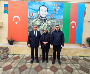 Şəhidlərin ailə üzvləri 31 dekabr - Dünya Azərbaycanlılarının Həmrəylik Günü və Yeni il münasibətilə ziyarət olunub