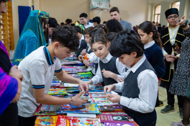 132-134 nömrəli təhsil kompleksində “Bir pay al – Bir ümid ver!” devizi altında Novruz yarmarkası