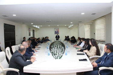 Rayon İcra Hakimiyyətinin başçısı tərəfindən Əliyev Elçin Rəfael oğluna “Dövlət qulluğunda fərqlənməyə görə” medalı təqdim olundu