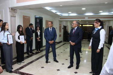 Səbail rayonunda qəbul imtahanlarında yüksək nəticə göstərən məzunlarla görüş keçirilmişdir