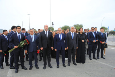 27 sentyabr - Anım günü ilə əlaqədar “Zəfər Parkı” ziyarət olundu