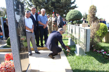 Səbail rayonunda Anım Günü ilə əlaqədar şəhidlərin məzarları ziyarət olundu