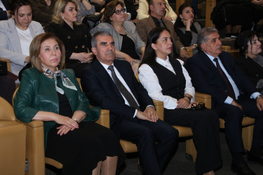 Beynəlxalq Muğam Mərkəzində Ümummilli Lider Heydər Əliyevin anadan olmasının 103-cü ildönümünə həsr olunmuş tədbir keçirilmişdir