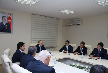 Rayon İcra Hakimiyyəti başçısının sədrliyi ilə müşavirə keçirilib