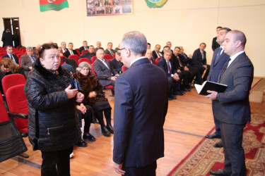 Rayon İcra Hakimiyyətinin başçısı Badamdar qəsəbəsində sakinlərlə səyyar görüş keçirmişdir