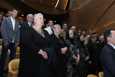Beynəlxalq Muğam Mərkəzində Ümummilli Lider Heydər Əliyevin anadan olmasının 103-cü ildönümünə həsr olunmuş tədbir keçirilmişdir