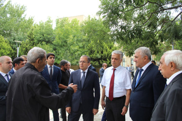 Rayon İcra Hakimiyyətinin başçısı Badamdar qəsəbəsi Heydər Əliyev parkında sakinlərlə növbəti səyyar görüş keçirmişdir