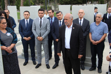 Şəhid mayor İlkin Əhədzadənin ildönümü münasibətilə Hərbi Memorial Məzarlıqdakı məzarı ziyarət olunub