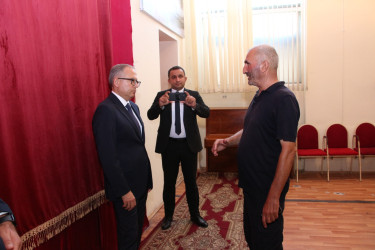 Rayon İcra Hakimiyyətinin başçısı Badamdar qəsəbəsində sakinlərlə səyyar görüş keçirmişdir