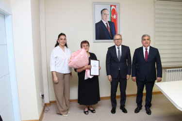 Rayon İcra Hakimiyyətinin başçısı Vuqar Zeynalov Gülxar Quliyevanı yubileyi münasibətilə təbrik etmişdir