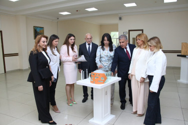 Səbail rayonunda “Heydər Əliyev və Milli Memarlıq Dəyərlərinin Qorunması və İnkişafı” mövzusunda panel müzakirə keçirilmişdir
