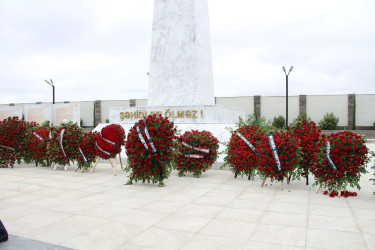 27 sentyabr - Anım Gününün beşinci ildönümü ilə əlaqədar Hərbi Memorial Məzarlıq ziyarət olundu