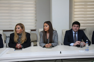 Yeni Azərbaycan Partiyası Səbail rayon təşkilatının yaranmasının 33 illiyi münasibətilə tədbir keçirilib