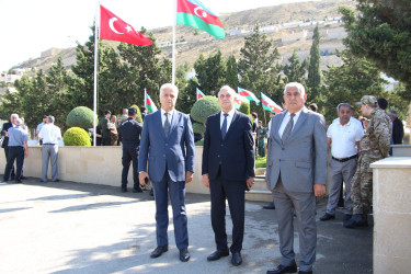 Səbail rayonunda Anım Günü ilə əlaqədar şəhidlərin məzarları ziyarət olundu