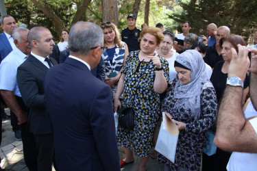 Rayon İcra Hakimiyyətinin başçısı Badamdar qəsəbəsində sakinlərlə səyyar görüş keçirib