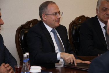 Səbail rayon Ağsaqqallar şurasının sədri Baba Bayramlı 75 illik yubileyi münasibətilə təbrik olundu