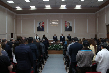 Səbail Rayon İcra Hakimiyyətində Ümummilli Lider Heydər Əliyevin anadan olmasının 103-cü ildönümü həsr olunmuş tədbir keçirilmişdir