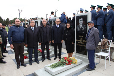 27 sentyabr - Anım Gününün beşinci ildönümü ilə əlaqədar Hərbi Memorial Məzarlıq ziyarət olundu