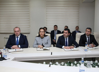 Səbail Rayon İcra Hakimiyyətində 31 dekabr - Dünya Azərbaycanlılarının Həmrəylik Günü və Yeni il münasibəti ilə tədbir keçirilmişdir