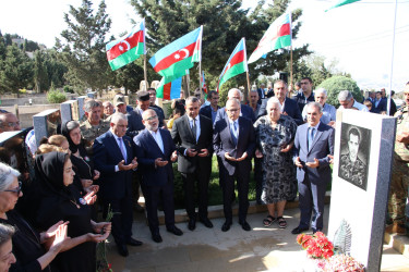 Səbail rayonunda Anım Günü ilə əlaqədar şəhidlərin məzarları ziyarət olundu