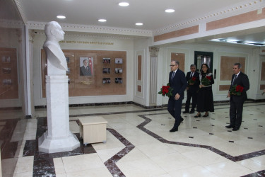 Yeni Azərbaycan Partiyası Səbail rayon təşkilatının yaranmasının 33 illiyi münasibətilə tədbir keçirilib
