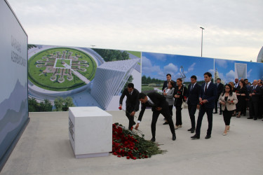 27 sentyabr - Anım günü ilə əlaqədar “Zəfər Parkı” ziyarət olundu